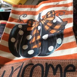 Striped Pumpkin Welcome garden flag - Black + Orange